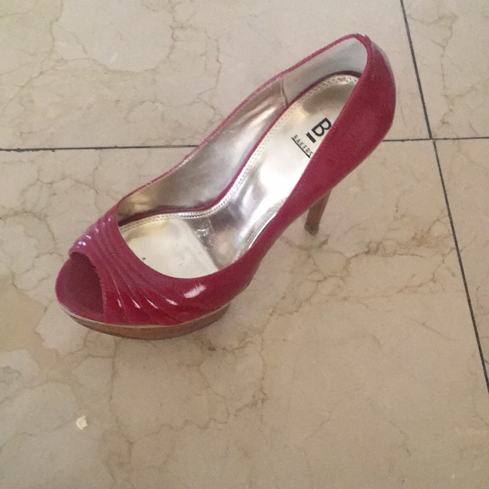 Shoes - Picture 2 of 3